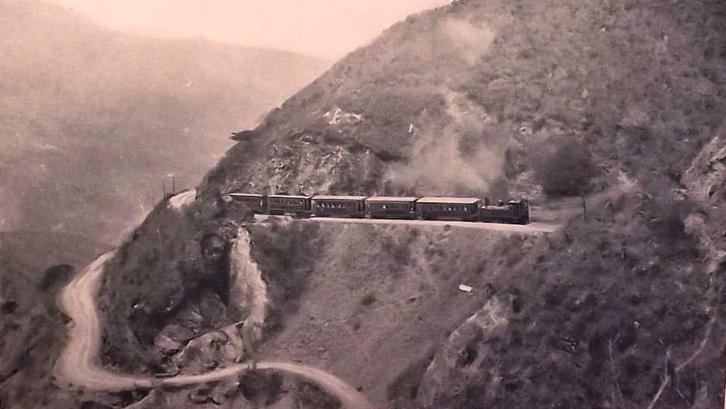 Curtis consideró al ferrocarril Caracas-La Guaira como un notable ejemplo de construcción e ingeniería en el mundo.